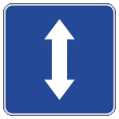 Дорожный знак 5.8 «Реверсивное движение» (металл 0,8 мм, II типоразмер: сторона 700 мм, С/О пленка: тип А коммерческая)